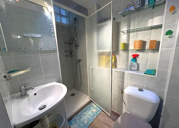 T2 Proche Avec Terrasse - Fr-1-837-16